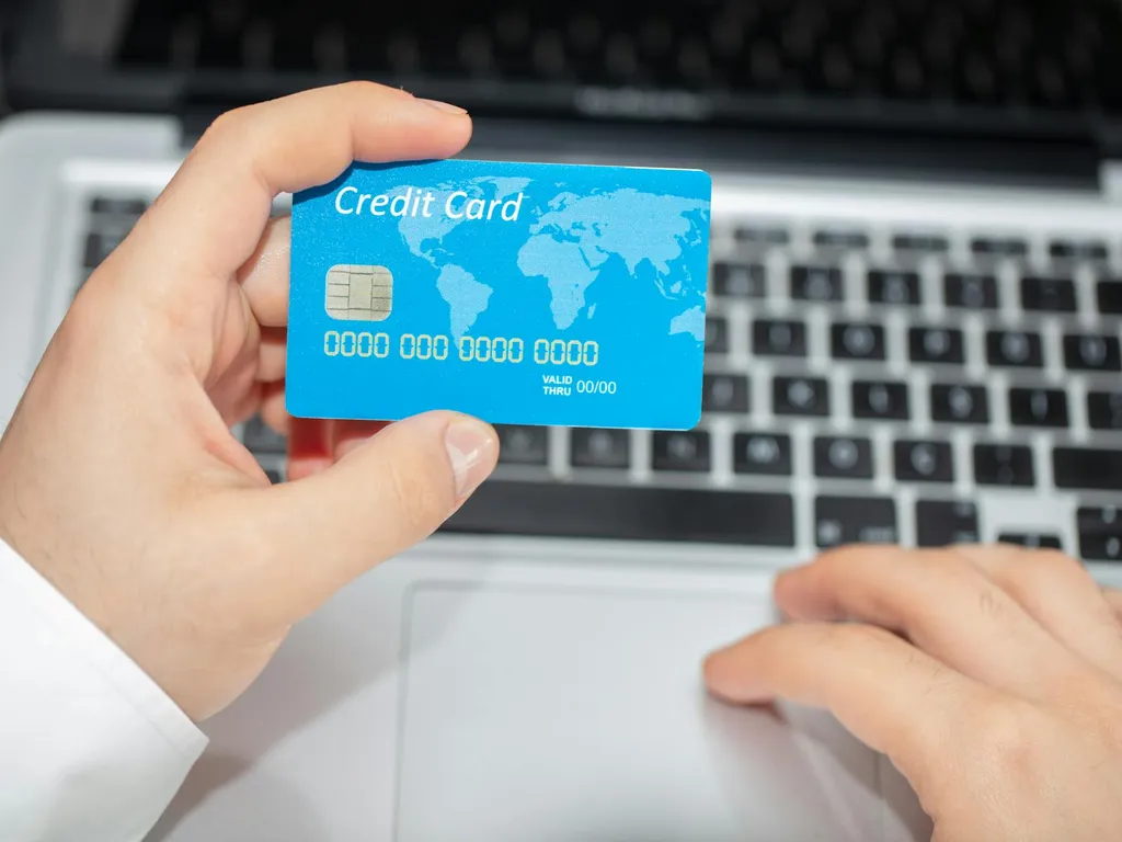 Paiement sécurisé d'une voiture d'occasion entre particuliers : méthodes, risques et étapes